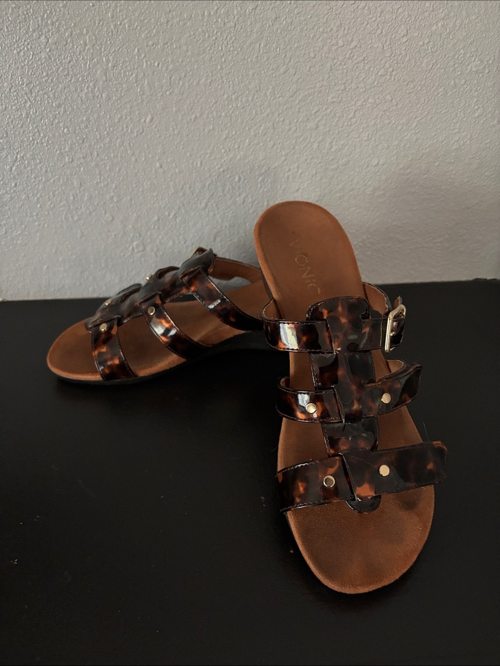 Vionic Brown Tortoise Sandals